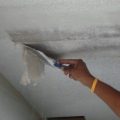 Самостоятельная очистка потолка от водоэмульсионной краски