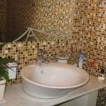 Мозаика – необычная облицовка для ванной комнаты