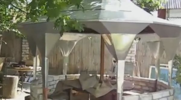 Шатровая кровля: конструкция и монтаж