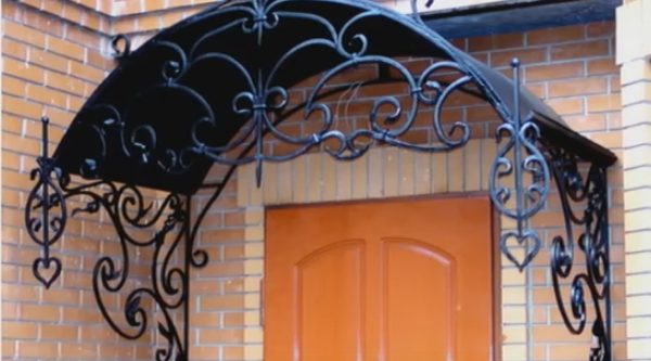 Кованный навес из поликарбоната своими руками