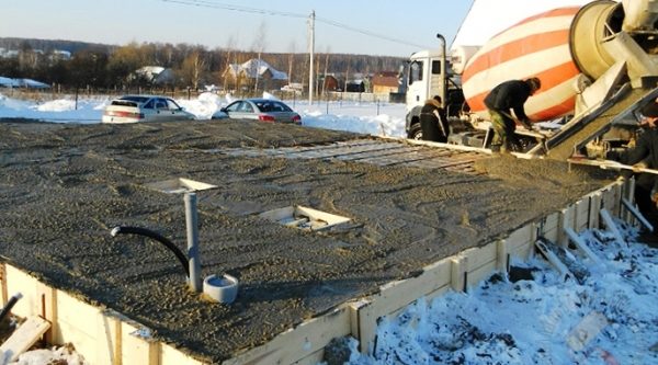Способы подогрева бетона при помощи электричества в холодное время года