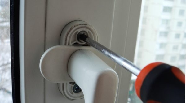 Разновидности проблем пластиковых окон и самостоятельное их решение