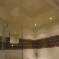 Освещение ванной комнаты с натяжным потолком