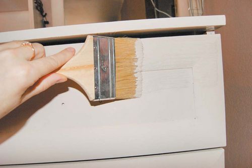 Как покрасить старую мебель: видео-инструкция по окраске