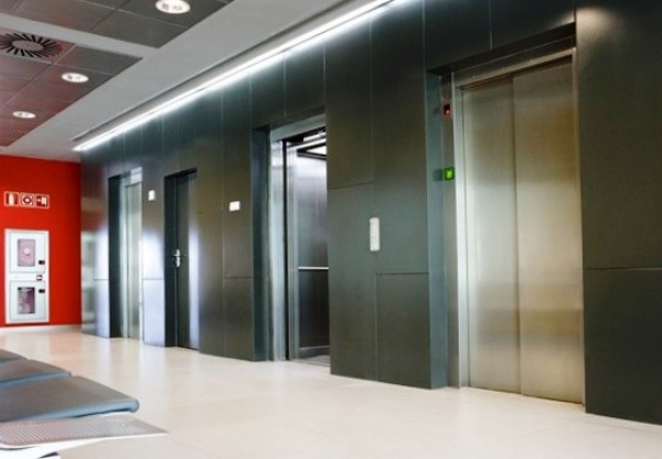 Лифты без машинных помещений и их особенности