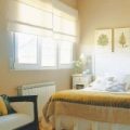 Плотные и легкие шторы для спальни, какие выбрать?