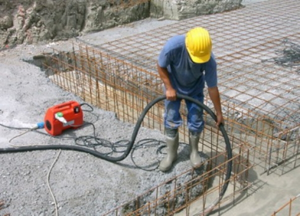 Уплотнение бетона – методика и используемое оборудование