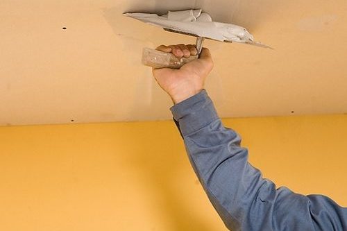Ремонт потолка своими руками — как все сделать правильно?