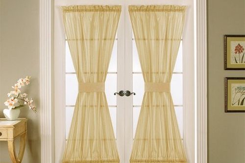 Шторы на двери: фото интерьеров