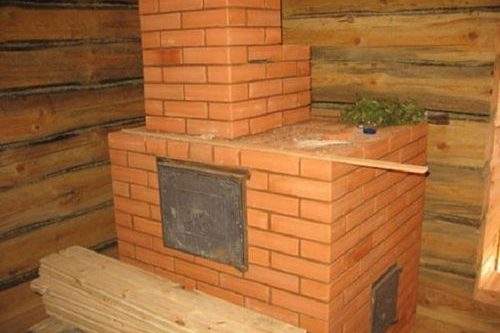 Кирпичная печь для бани с топкой