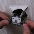 Демонтаж, ремонт и замена розеток и выключателей: как найти