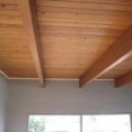 Шлифовка деревянного потолка — в каких случаях она нужна